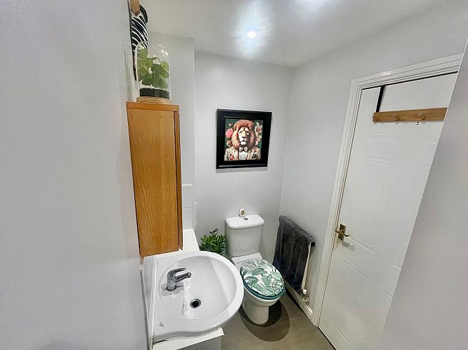 34 Wood End Close, Sharnbrook